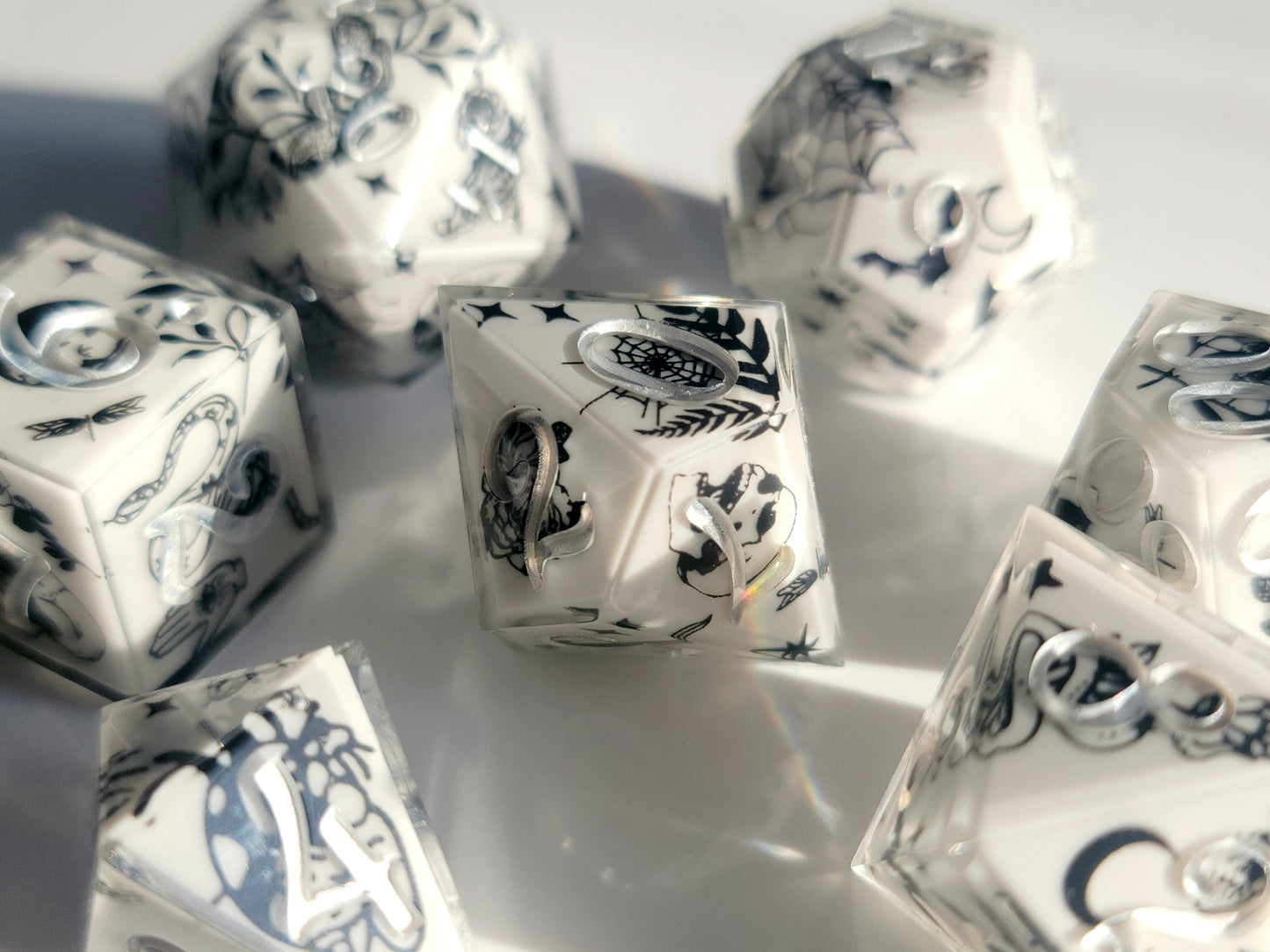 Gothic Porcelain ( Light Gray )